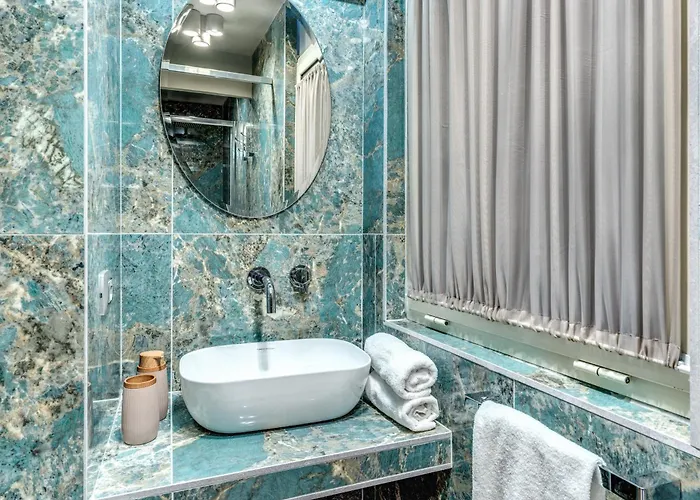 White Miracle Apartment